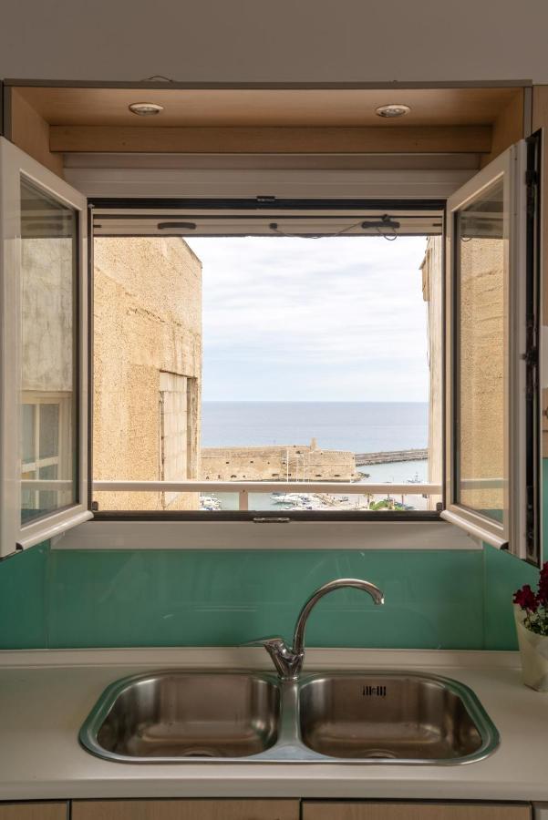 Penthouse Apartment In Downtown With Seaview Heraklion Exterior foto